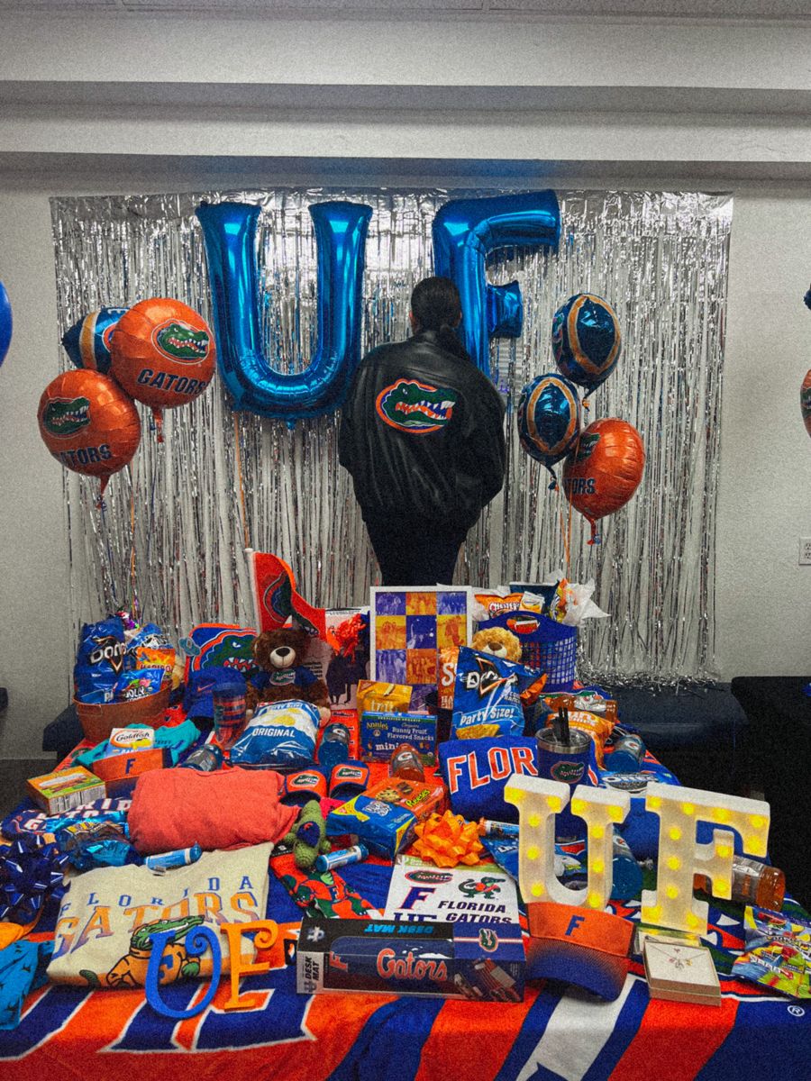 Florida Gators bed party with balloons and streamers