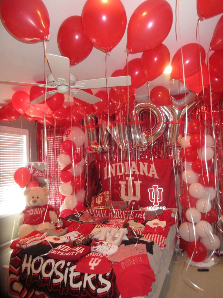 Indiana Hoosiers bed party setup