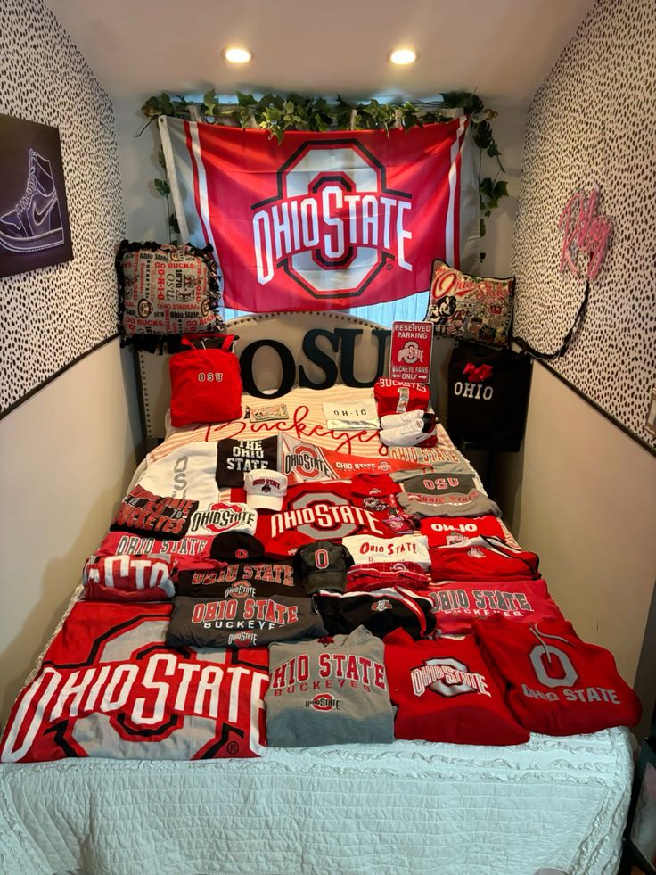 Ohio State Buckeyes bed party setup