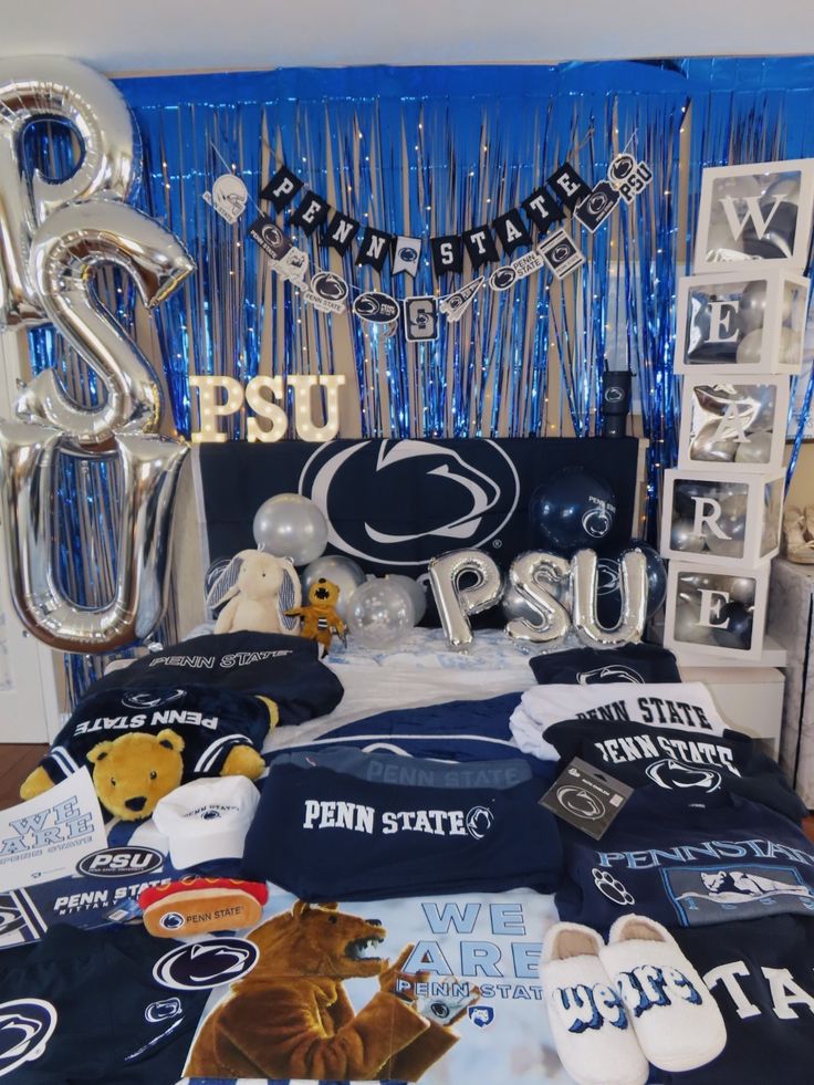 Penn State bed party with navy and white theme