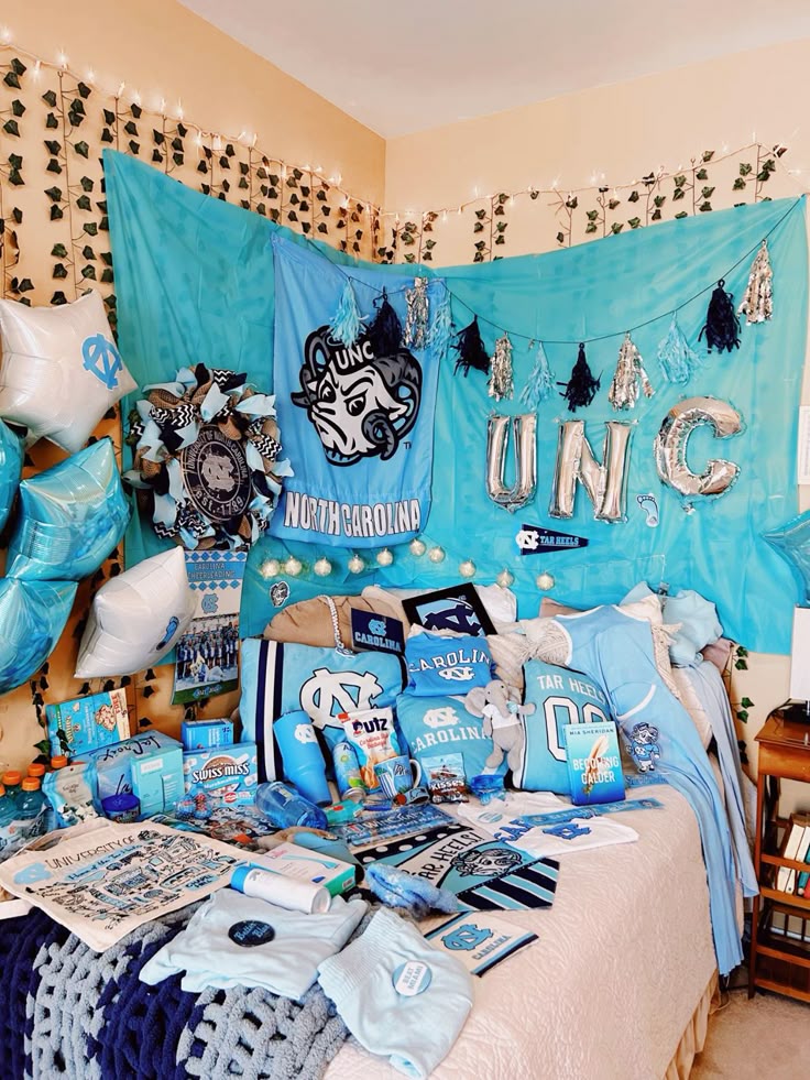 UNC Tar Heels bed party setup